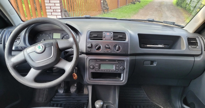 Skoda Fabia cena 12000 przebieg: 444500, rok produkcji 2011 z Tarczyn małe 137